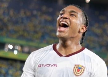 Christian Makoun: Salario y costes de transferencia