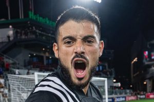 Júnior Moreno: salario y costos de transferencia