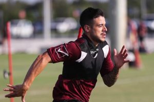 Júnior Moreno: salario y costos de transferencia