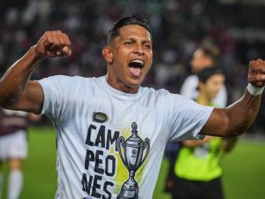 Edson Castillo: salario y costes de transferencia