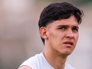 Bryant Ortega: Salario y costes de transferencia